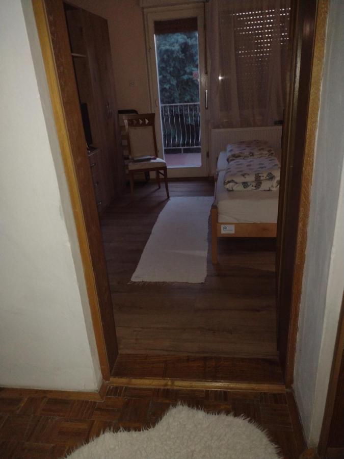 Apartamento Evelin sobe Backa Topola Exterior foto
